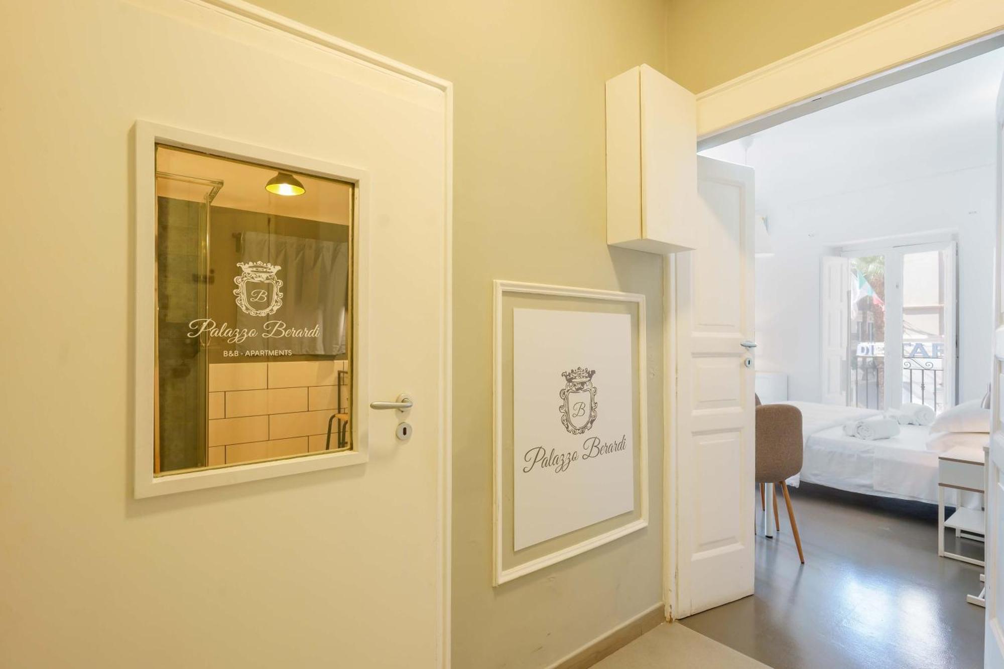 Bed and Breakfast Palazzo Berardi Tarent Zewnętrze zdjęcie